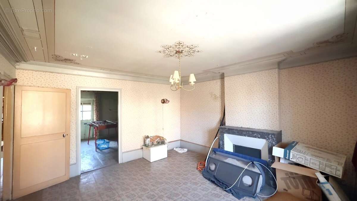 Appartement à BOUSSAC