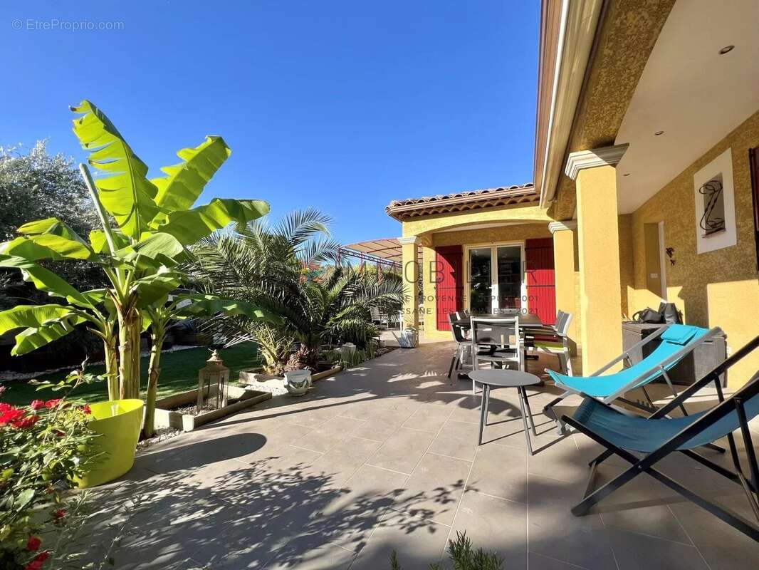 Maison à SAINT-ETIENNE-DU-GRES