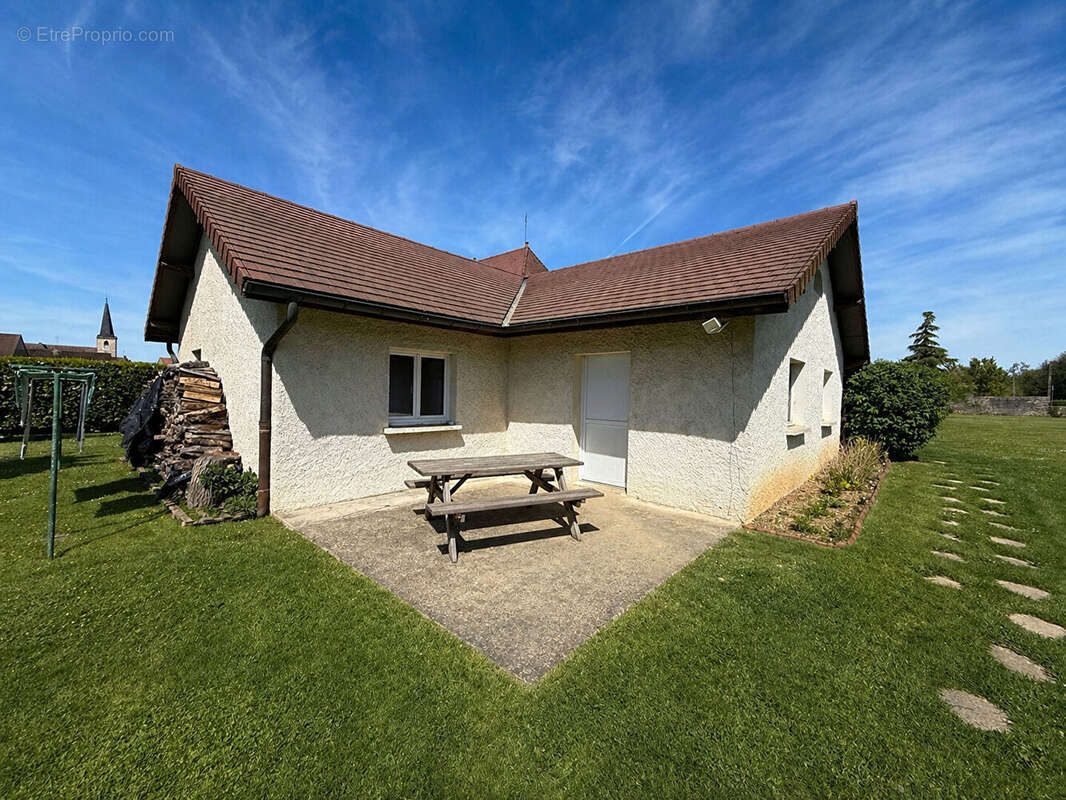 Maison à BLETTERANS