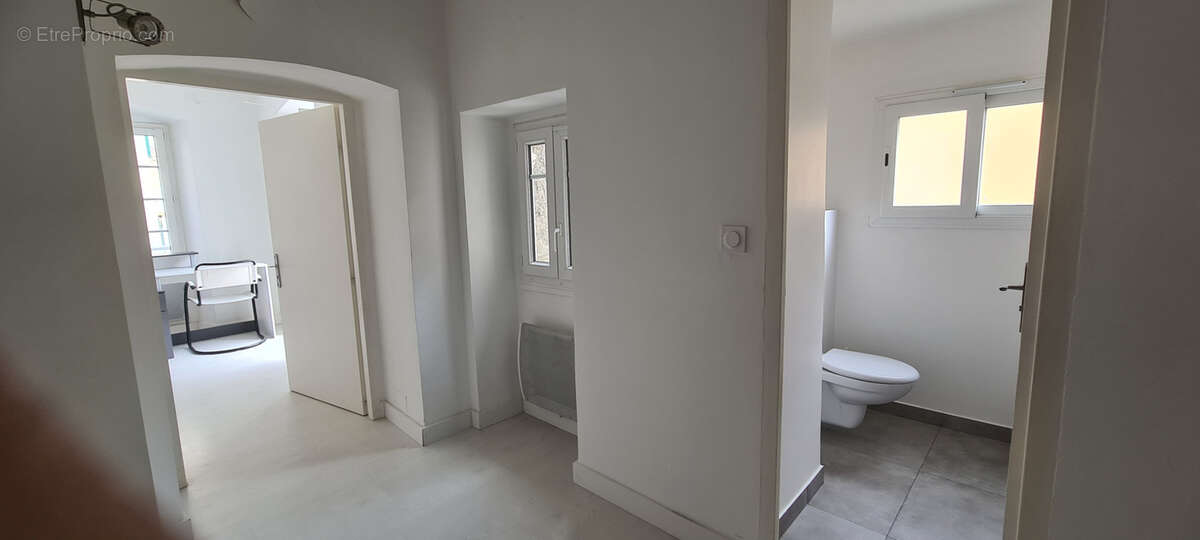 A vendre : appartement F3 57m2 centre ville - photo 4