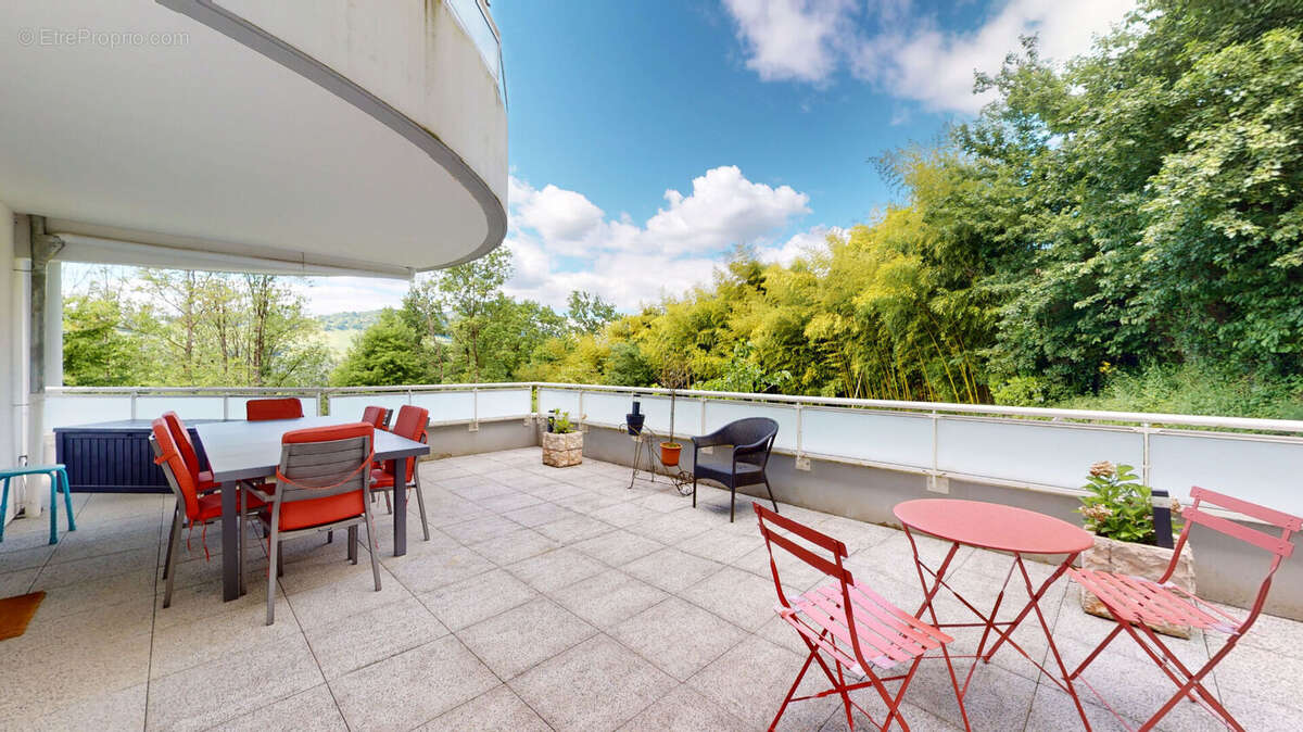 Appartement à SAINT-MARTIN-D'URIAGE