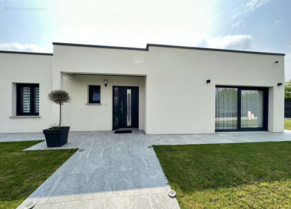 Maison à MATTAINCOURT