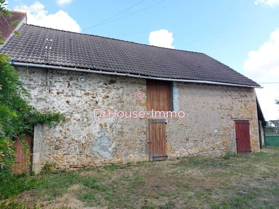 Maison 189 m² à Pommiers  - photo 17