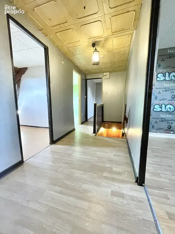 maison de 105 m2 à rénover - fort potentiel - photo 13