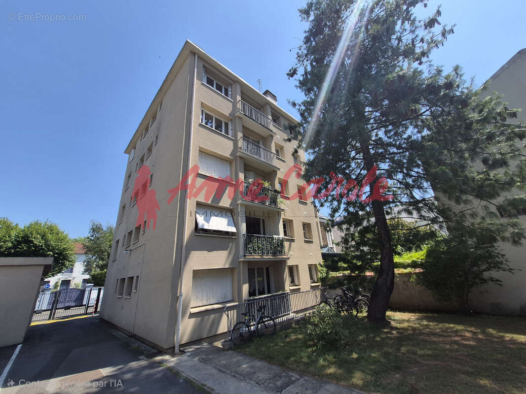 Appartement à LE PERREUX-SUR-MARNE