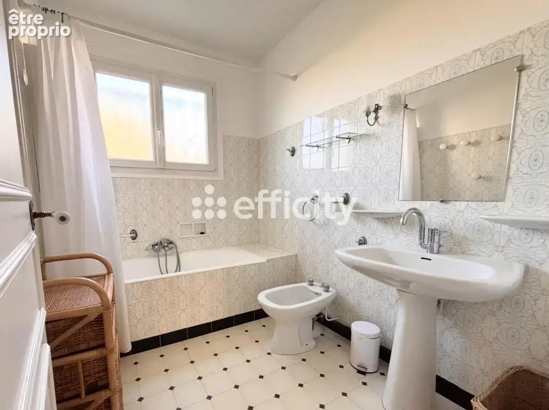 Maison 94 m² à Vaux-Sur-Mer  - photo 10