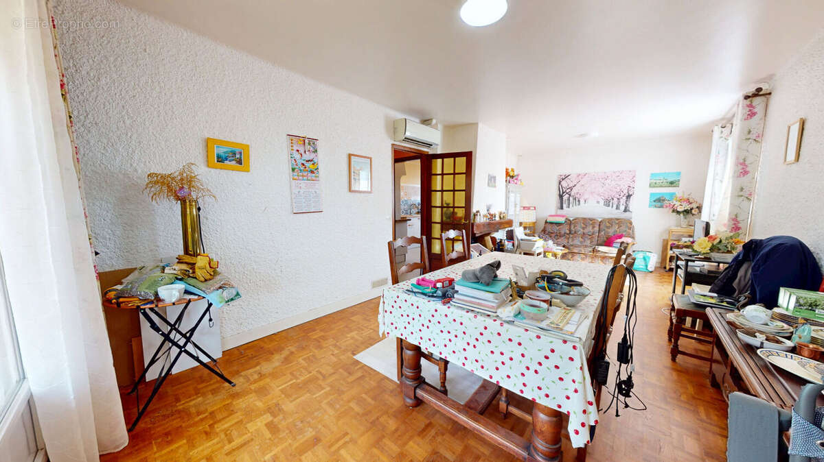 Maison à EPRON