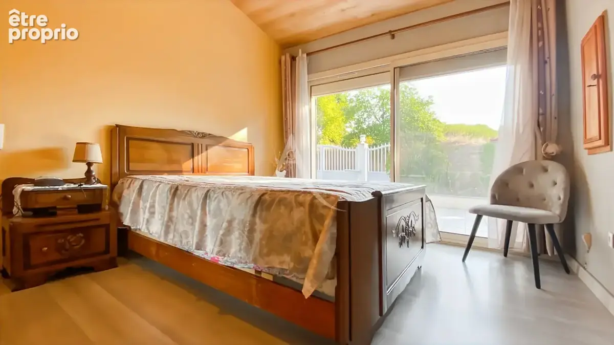 Belle maison de plain pied avec piscine - photo 12
