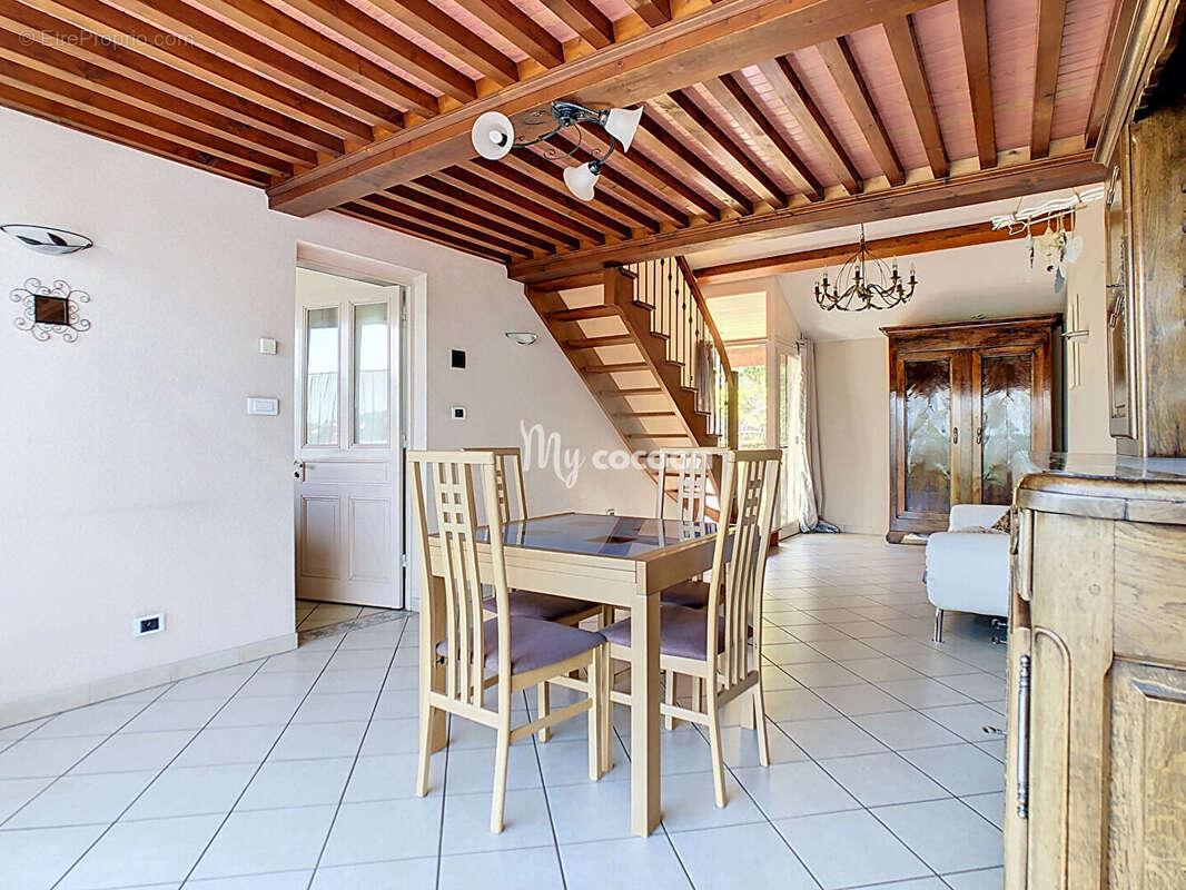 Maison à PONT-D'AIN