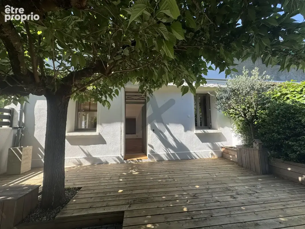 Maison de charme à Limonest quartier Saint André. - photo 2