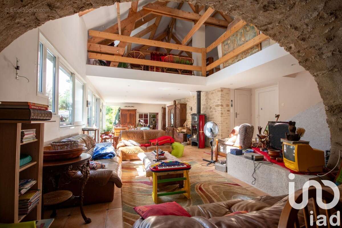 Photo 2 - Maison à VETHEUIL