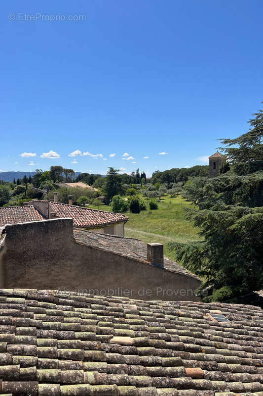 Appartement à LOURMARIN