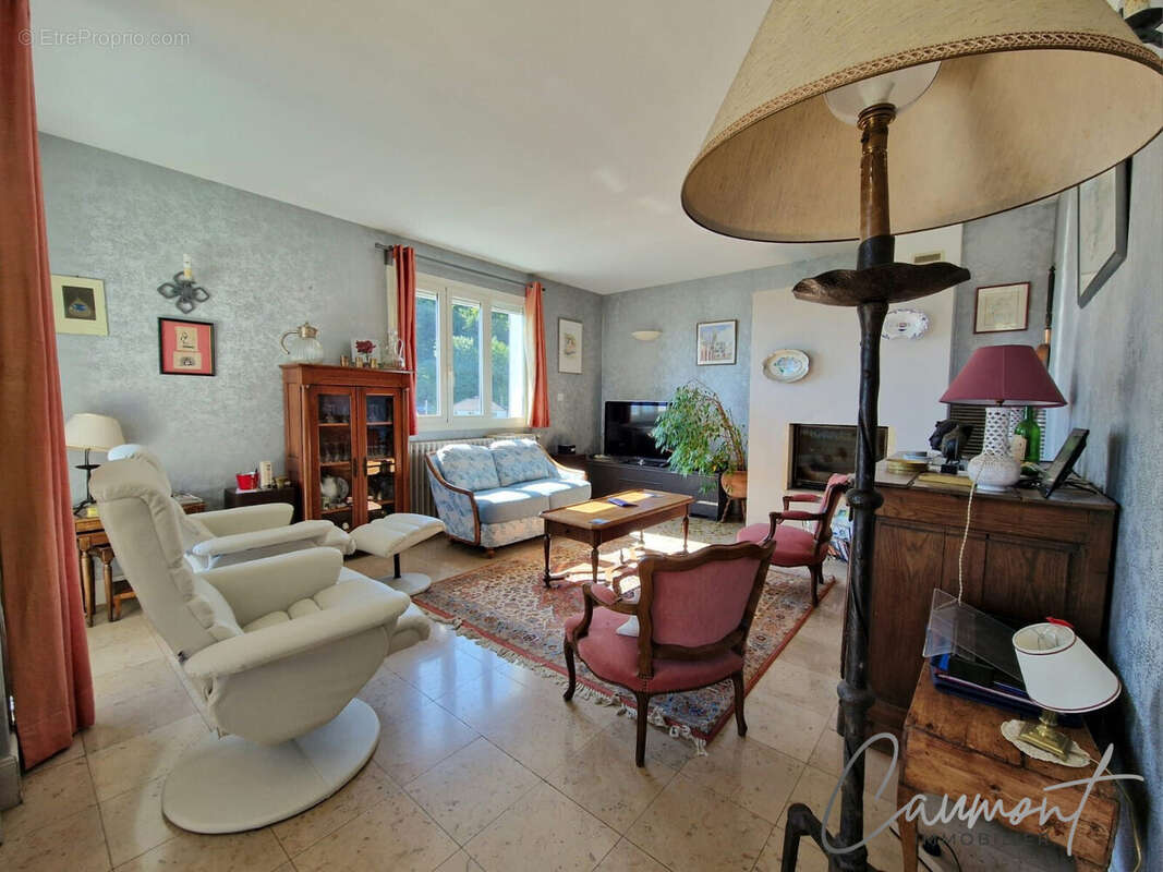 Maison 262 m² à Caudebec-En-Caux  - photo 2