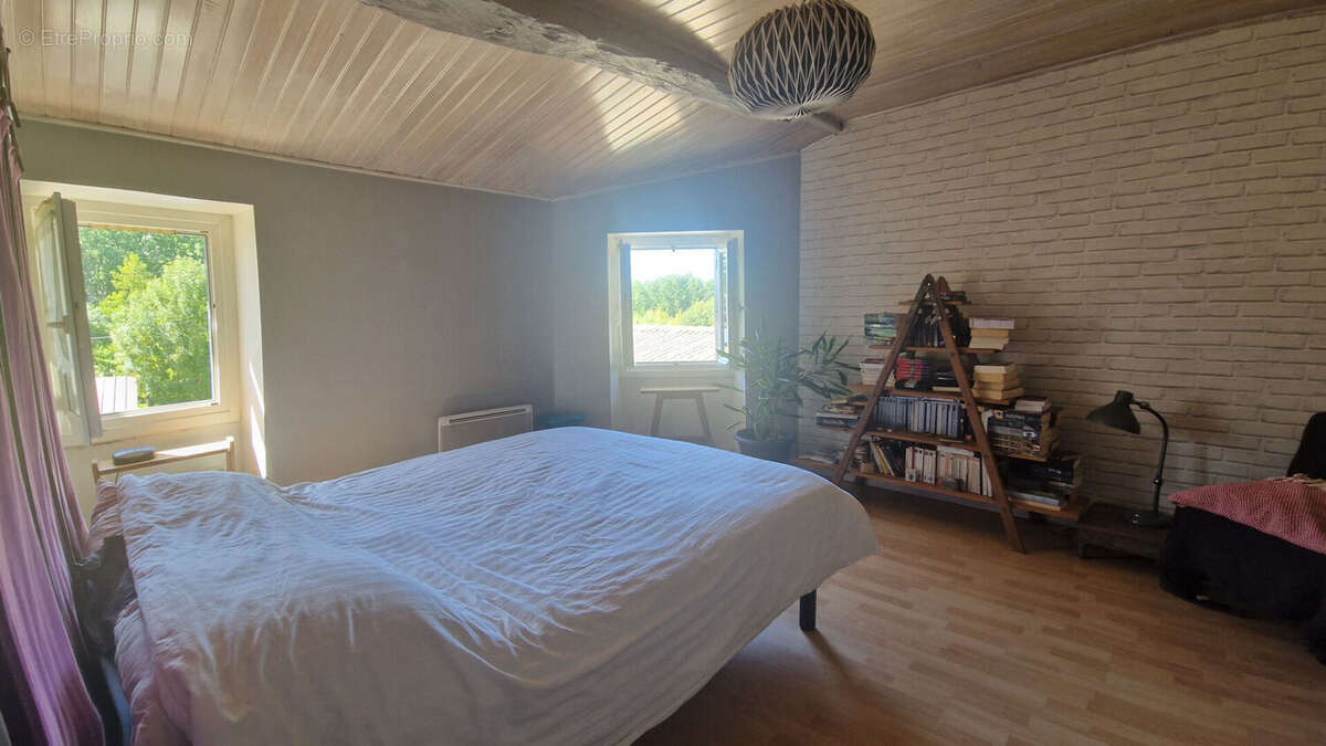 Maison à SAINT-GELAIS