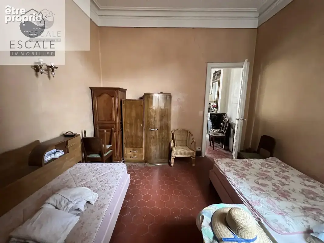Vente grand type 3 haussmannien en coeur de ville a sete - photo 7