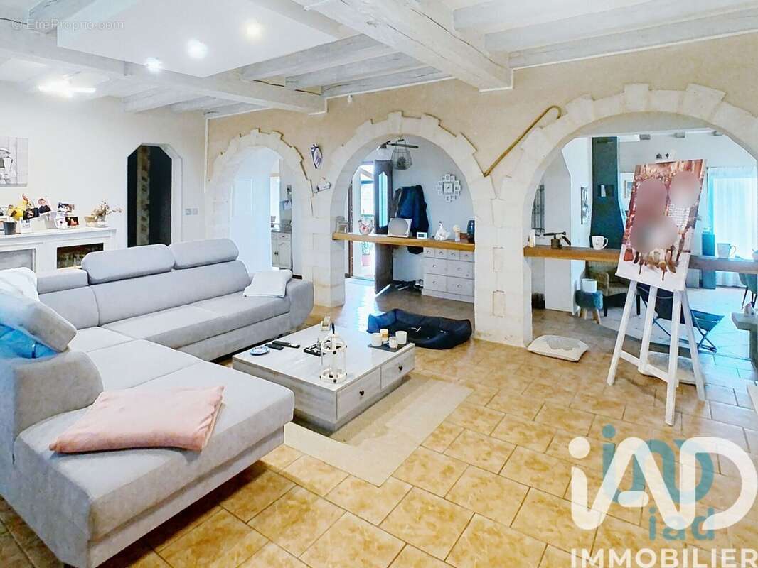 Maison 305 m² à Montignac  - photo 5