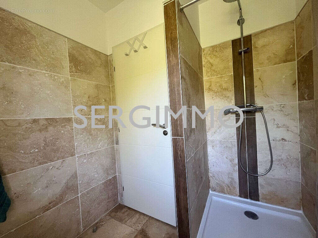 Maison à MONTAUROUX