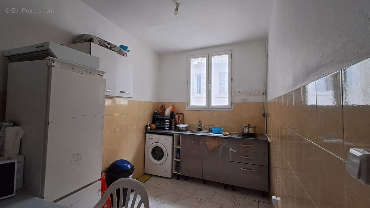 Appartement à MARSEILLE-1E