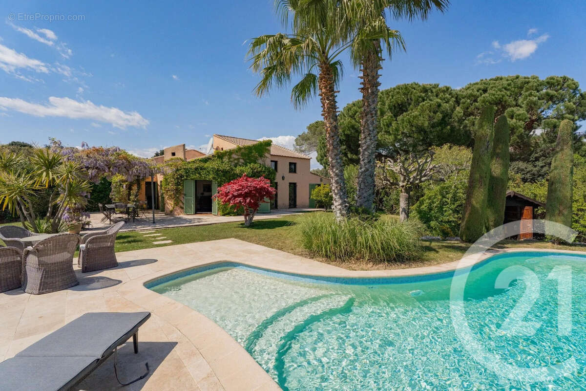 Maison à VILLENEUVE-LOUBET