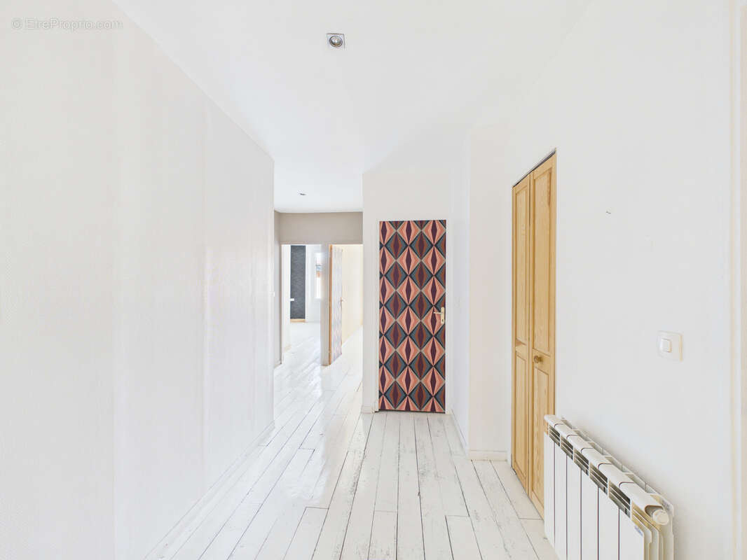 Maison à CRAPONNE-SUR-ARZON