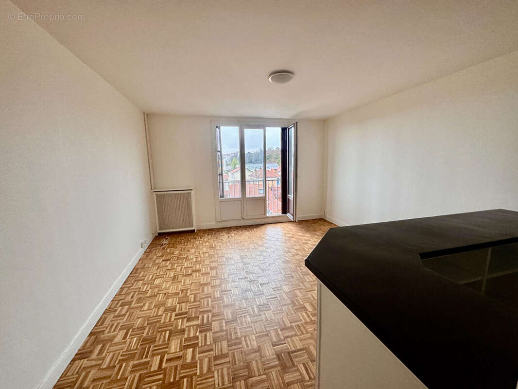 Appartement à FONTENAY-SOUS-BOIS
