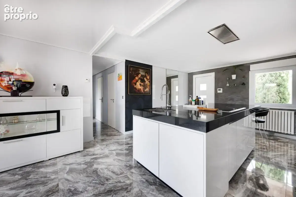 Très belle propriété Maison 8 pièces + 4/5 studios - photo 8