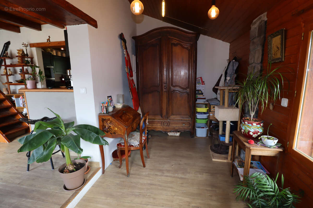 Maison à BEAUVEZER