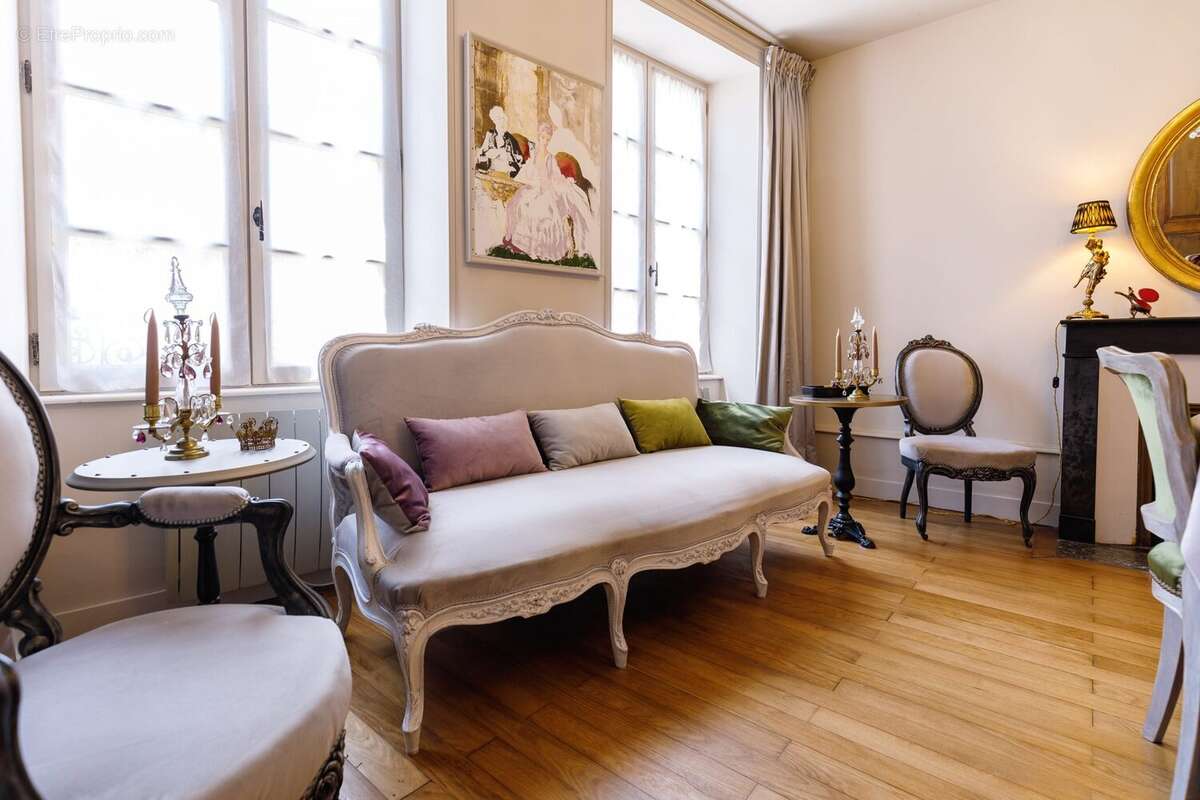 Maison à LA CHARITE-SUR-LOIRE