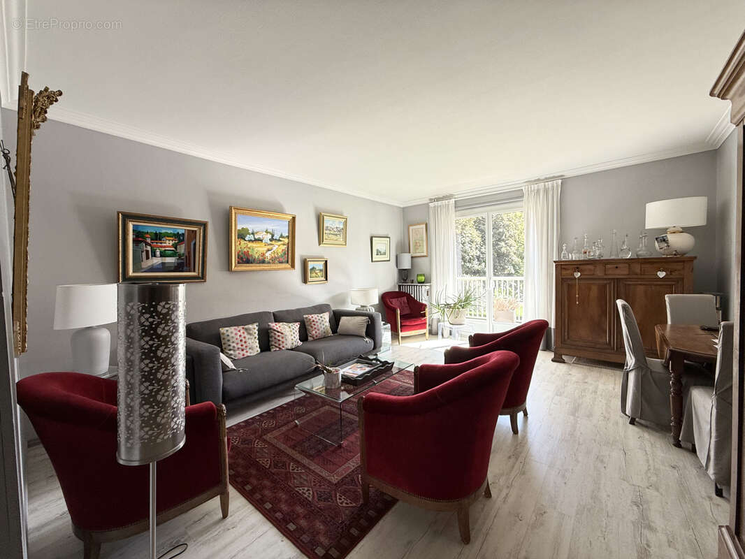 Appartement à SAINT-ETIENNE
