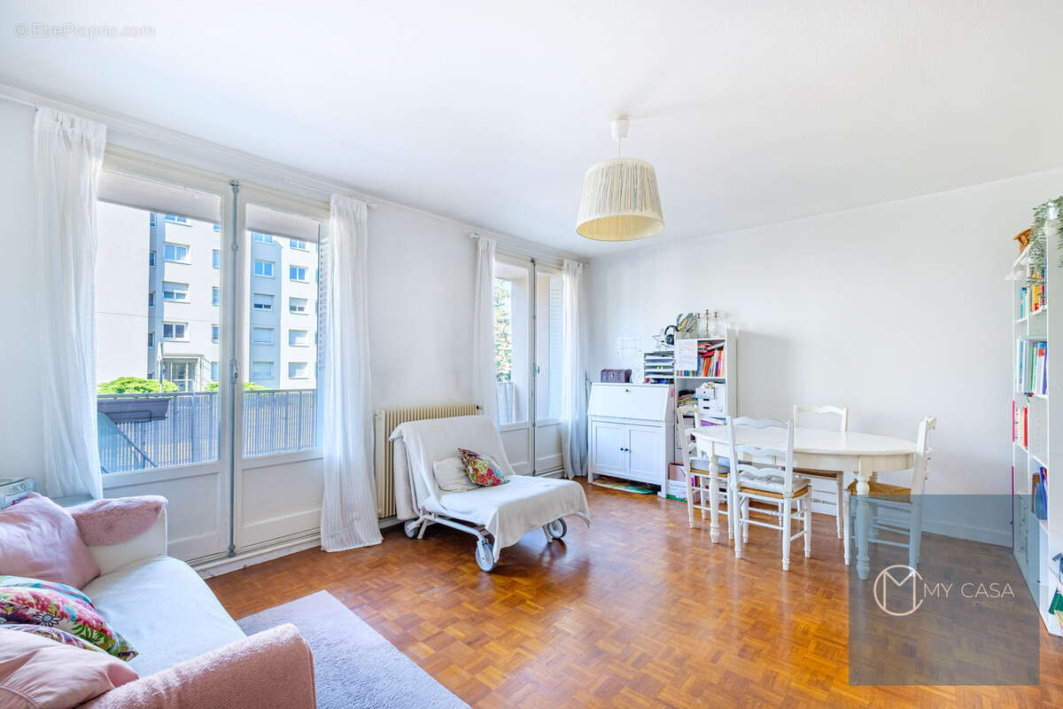 Appartement à CALUIRE-ET-CUIRE
