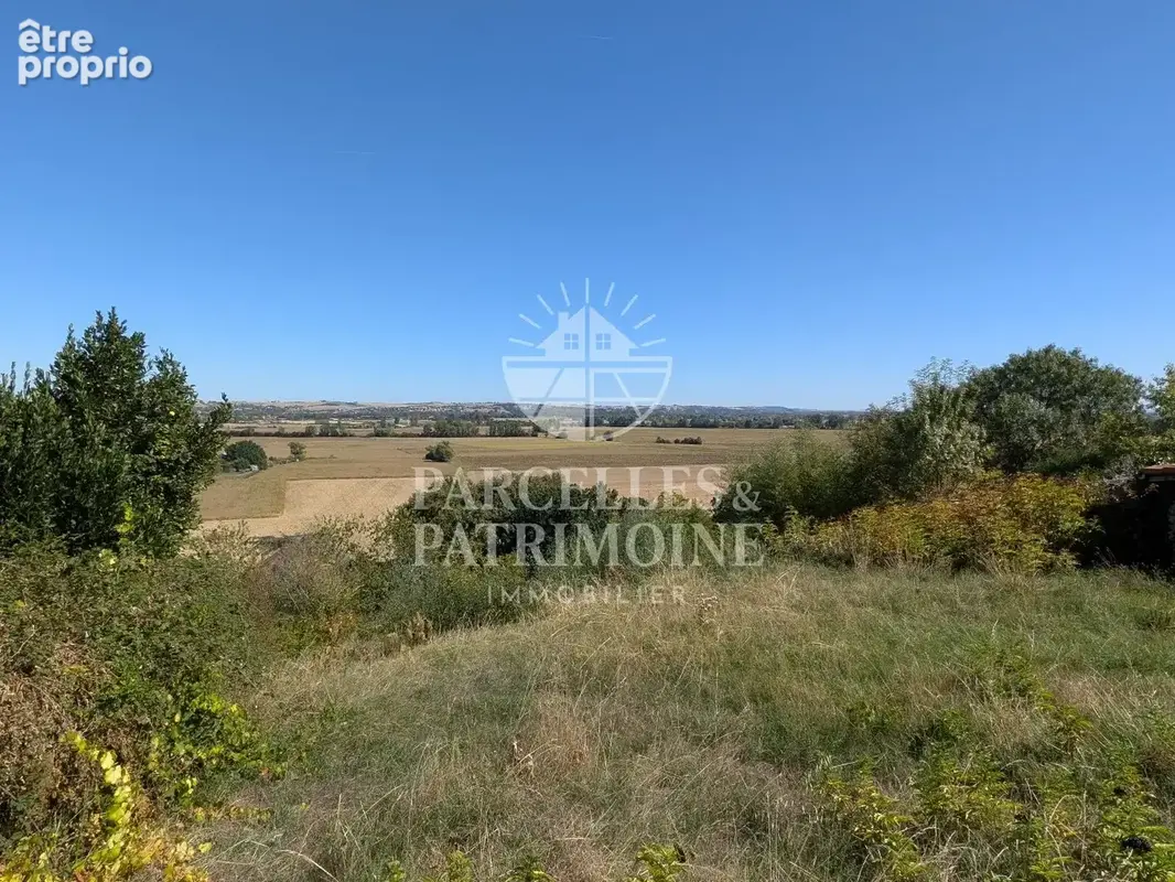 PUYDANIEL : Terrain viabilisé de 982m² avec vue dégagée - photo 2