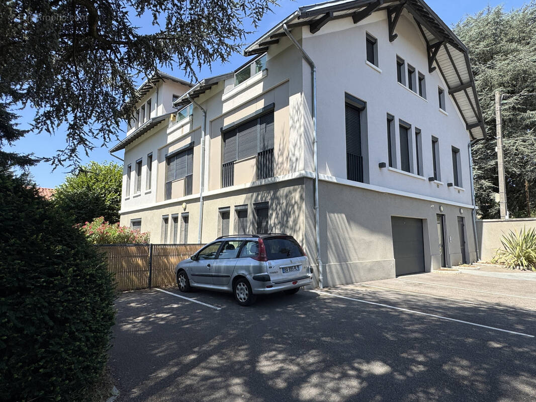Appartement à CHAMPAGNE-AU-MONT-D'OR