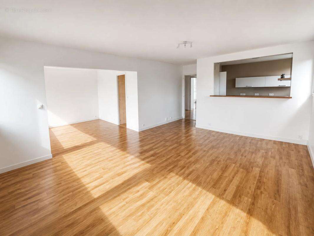 Appartement de 4 pièces de 96 m² à Sens - photo 2