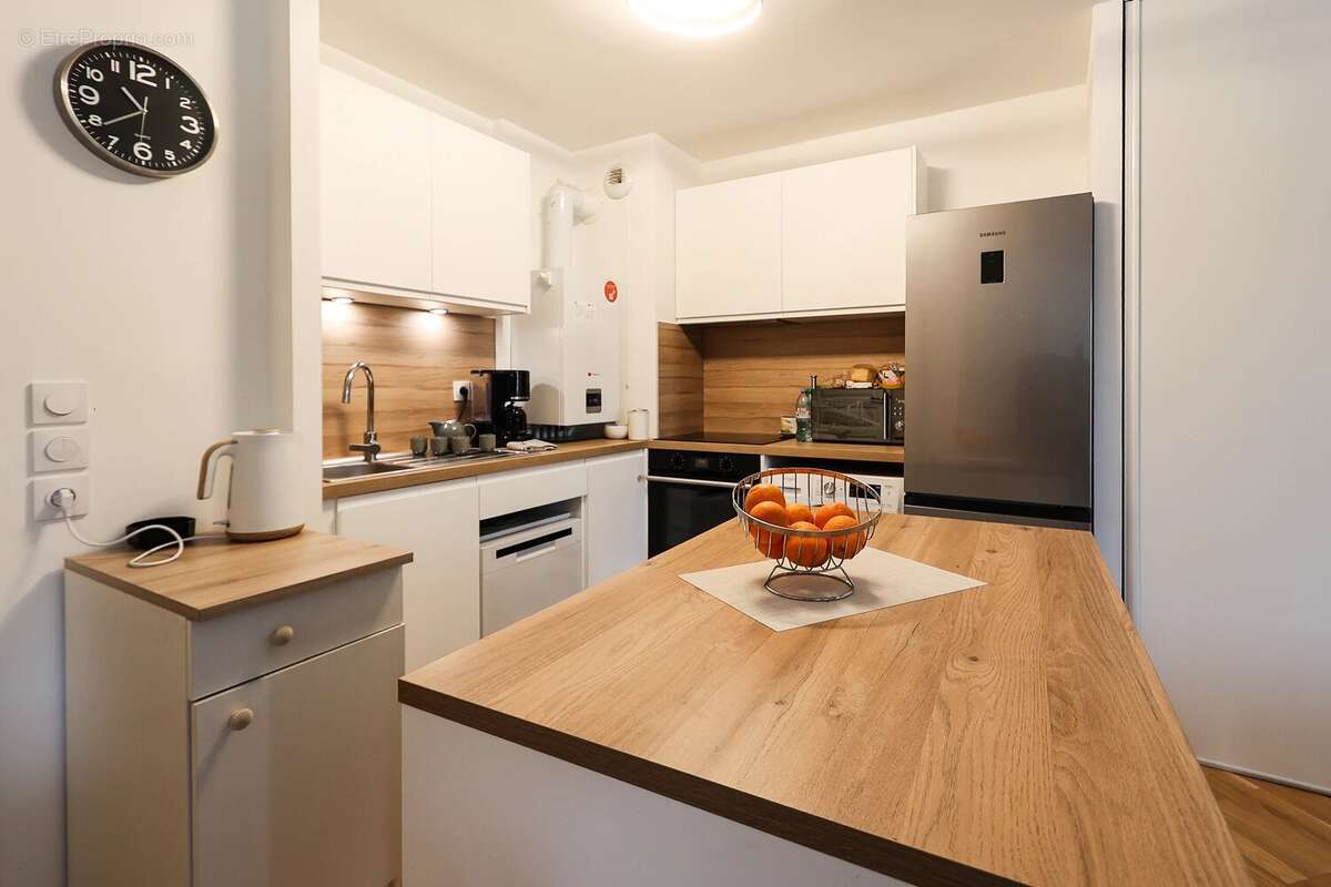 Appartement à LAMORLAYE