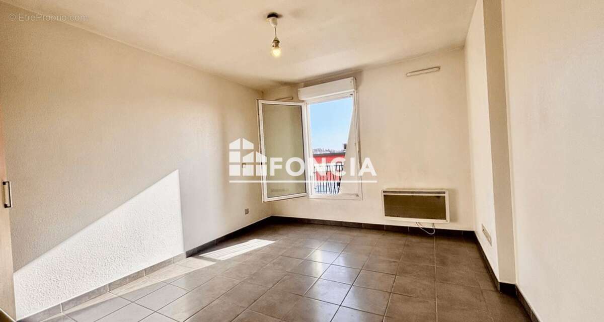 CASTELNAU-LE-LEZ, Studio pour investisseur ou étudiant - photo 4