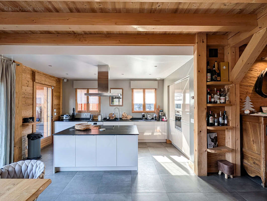 Maison à DOMANCY