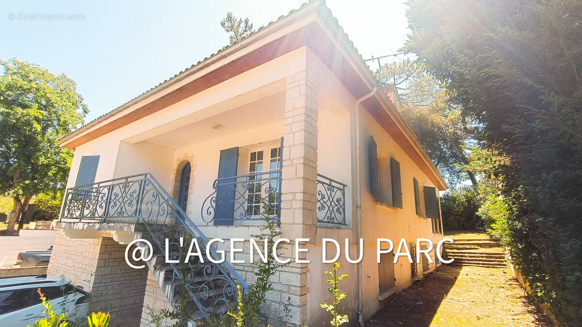 Maison à SAINT-GEORGES-DE-DIDONNE