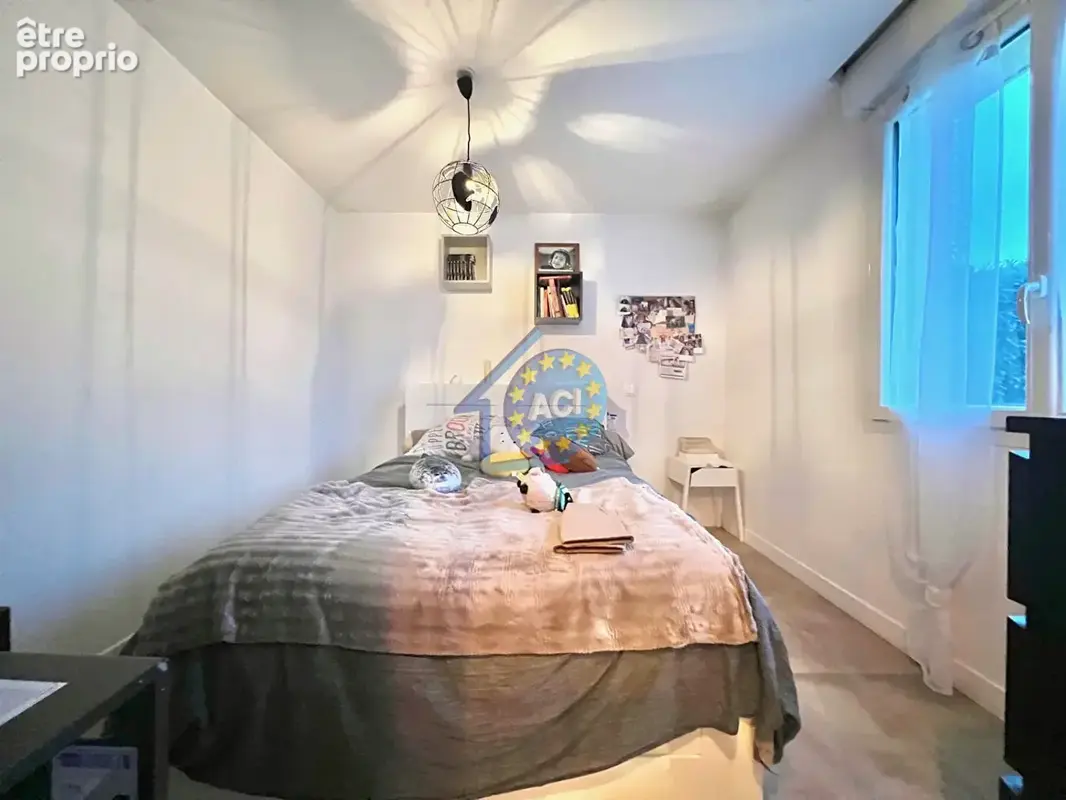 Mantes la Ville, Appartement de type F4 CAVE PARKING, 65m² Hab, PROCHE  Gare SNCF - photo 3