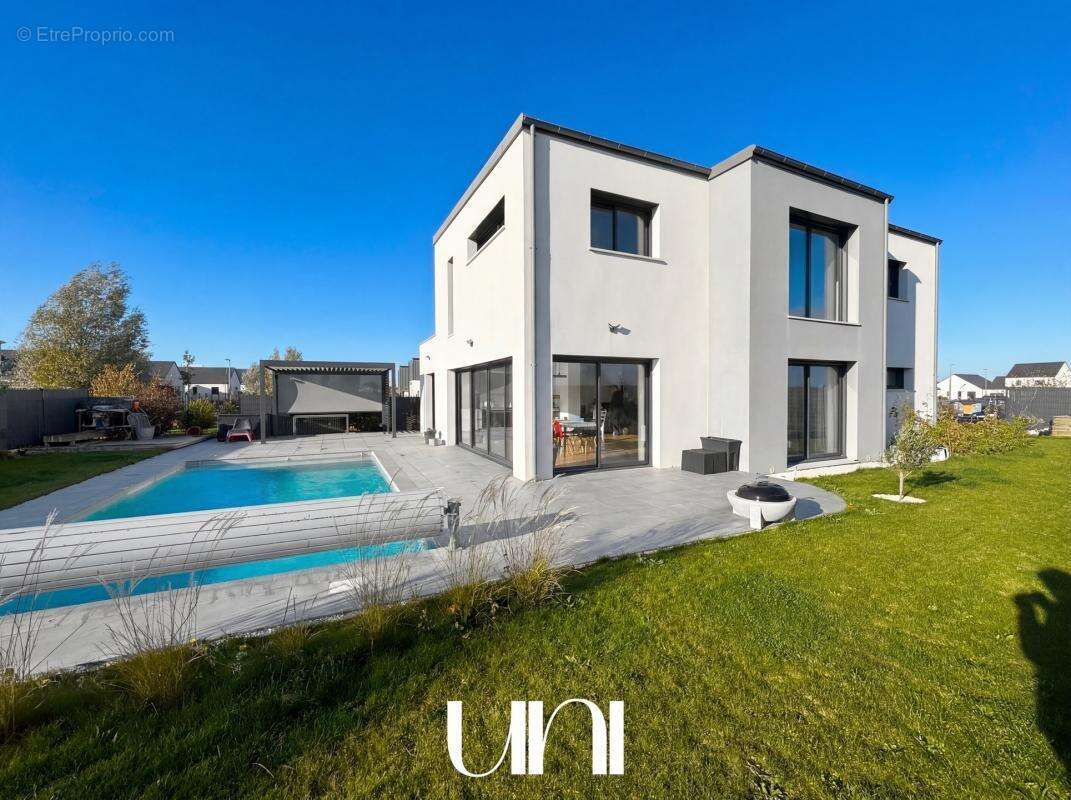 Maison à COURSEULLES-SUR-MER