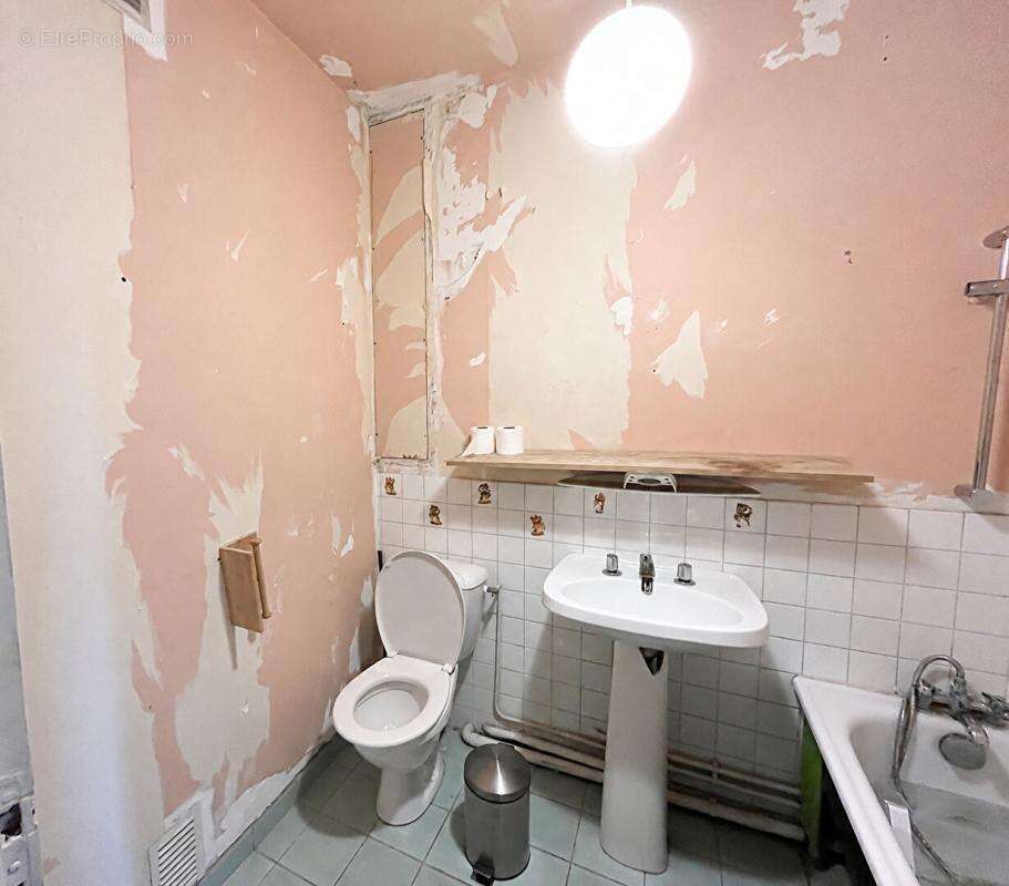 Appartement à FONTENAY-LE-FLEURY