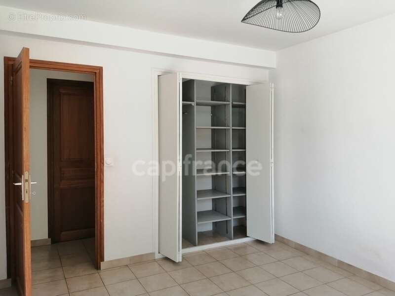 Maison à SAINT-CYR-SUR-LOIRE