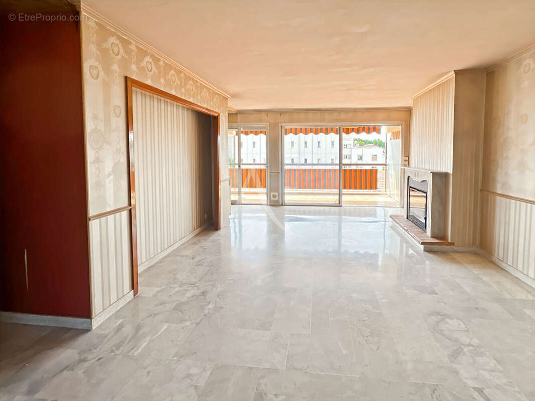 Appartement à CAGNES-SUR-MER