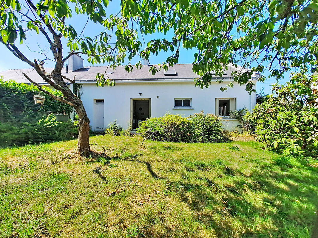 Maison à SAINTE-LUCE-SUR-LOIRE