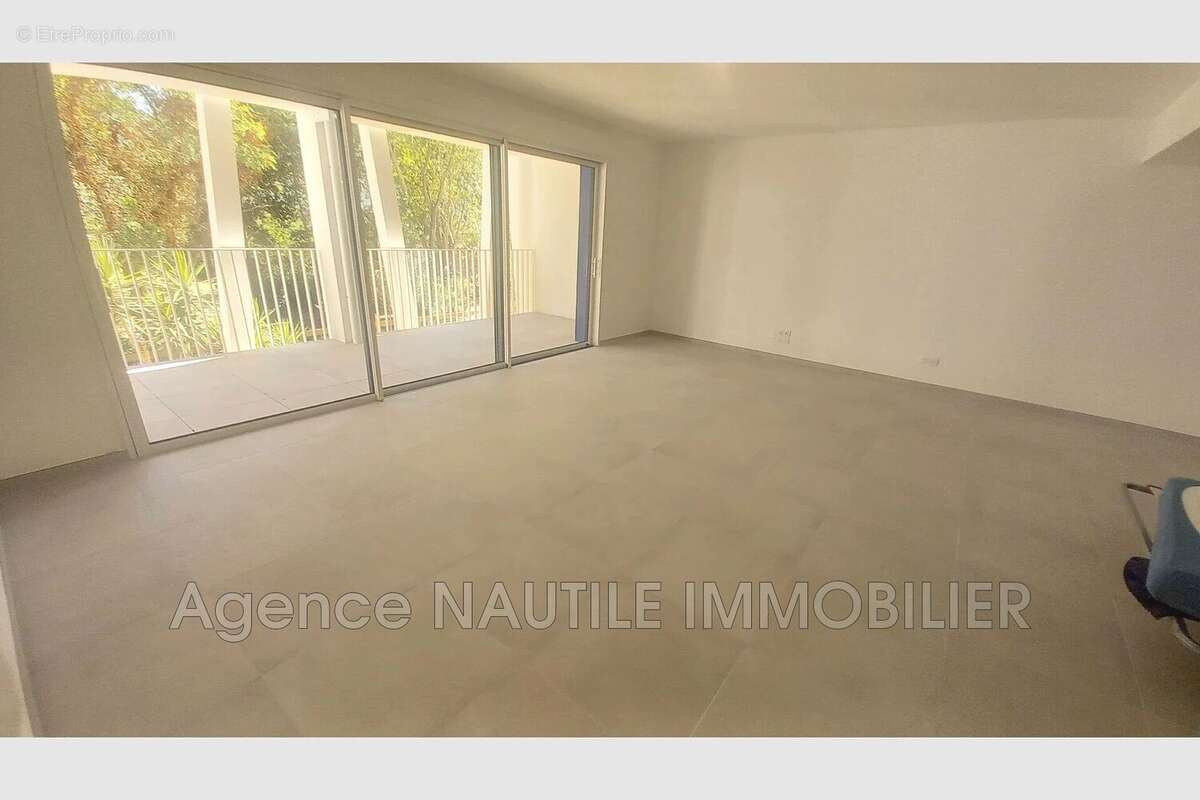 Appartement 96 m² à La Grande-Motte  - photo 2