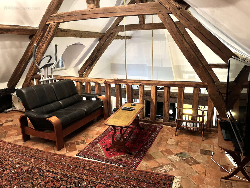 Maison à VIEILLES-MAISONS-SUR-JOUDRY