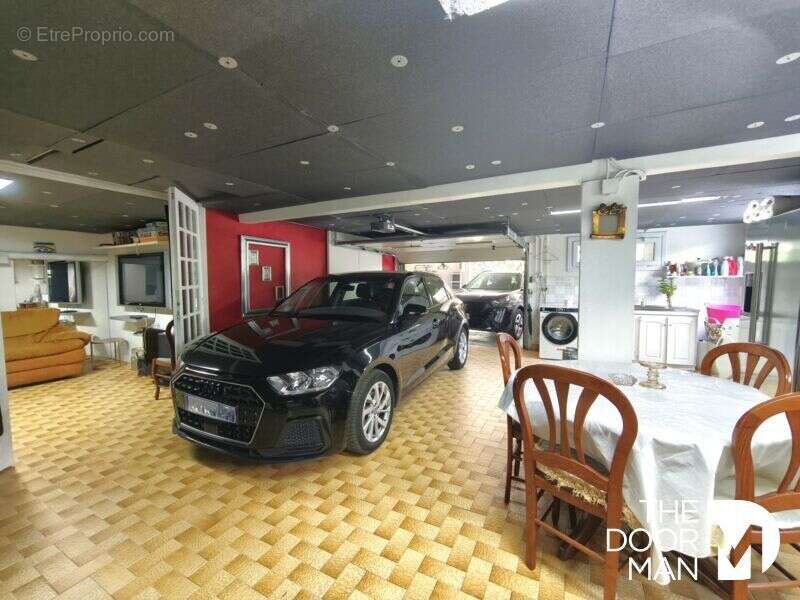 Maison à BRUGUIERES