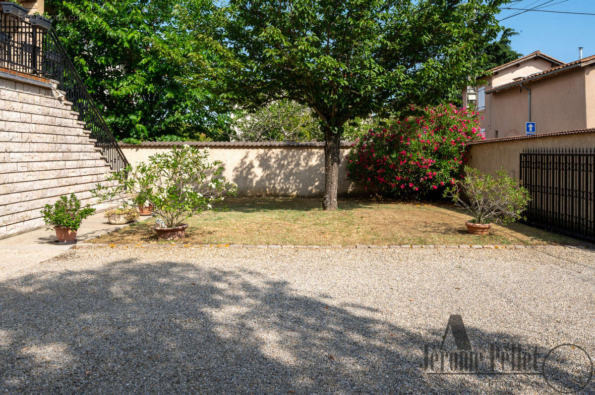 Appartement à TERNAY