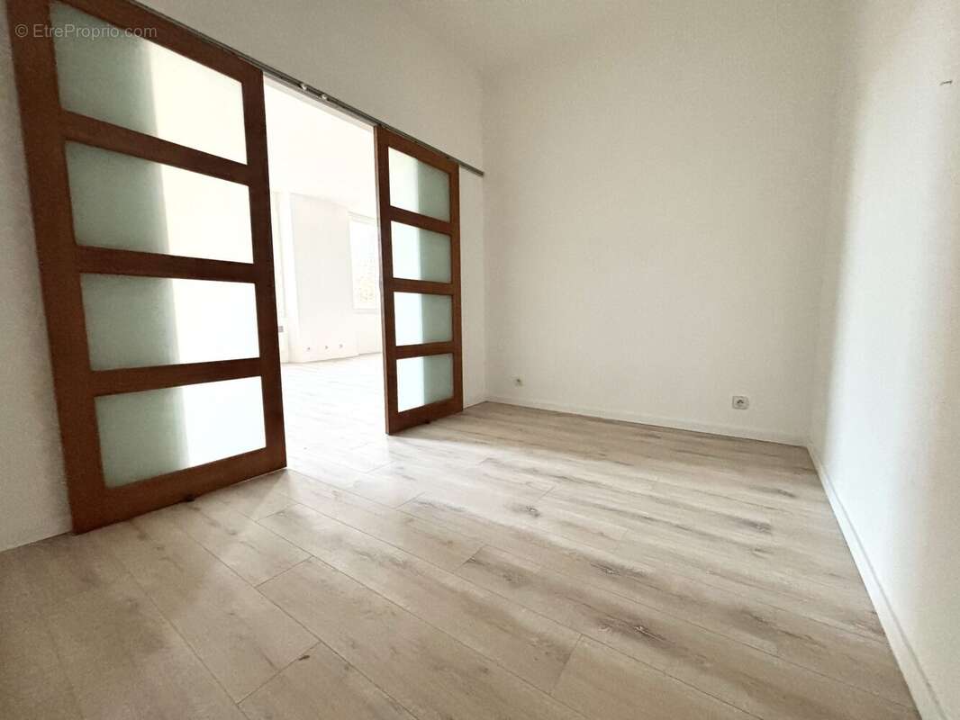 Appartement à MARSEILLE-7E