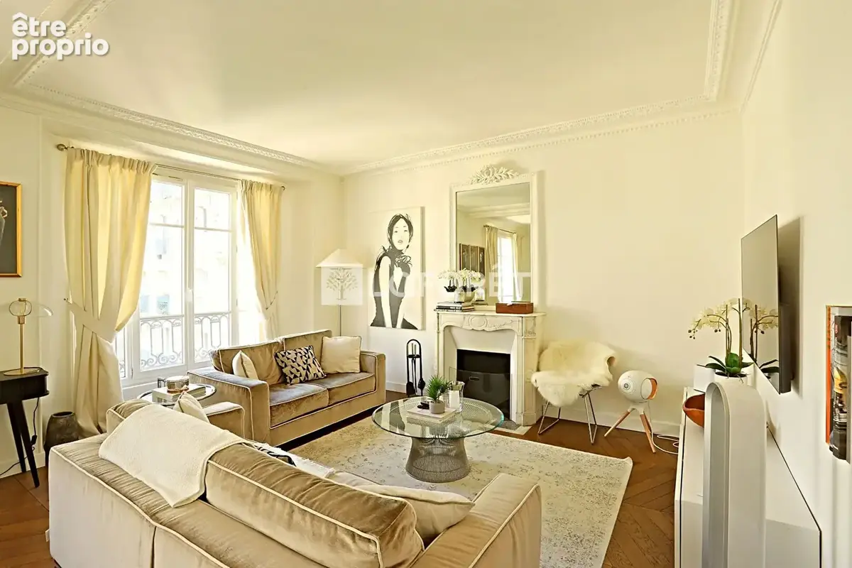 Appartement à PARIS-14E