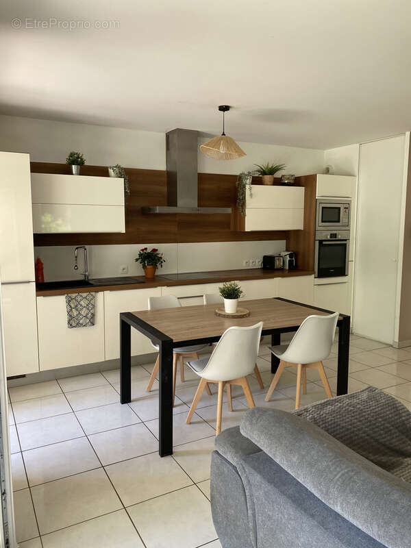 Appartement à VETRAZ-MONTHOUX